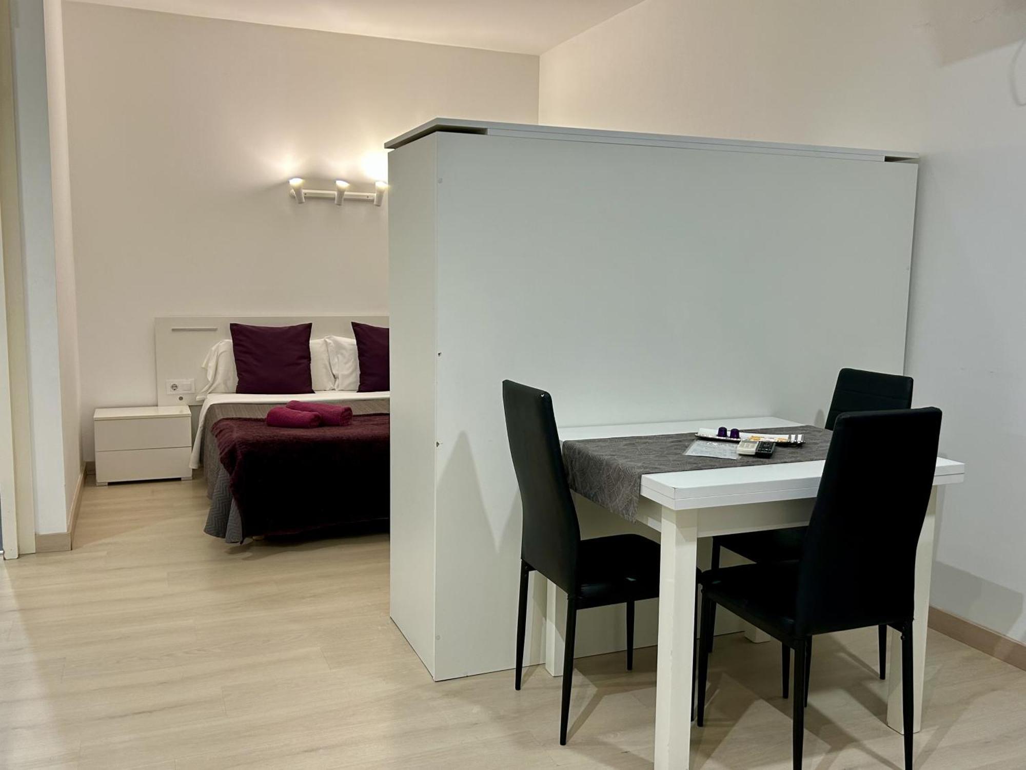 Apartahotel Baldiri Сан-Бой-де Льобрегат Екстериор снимка