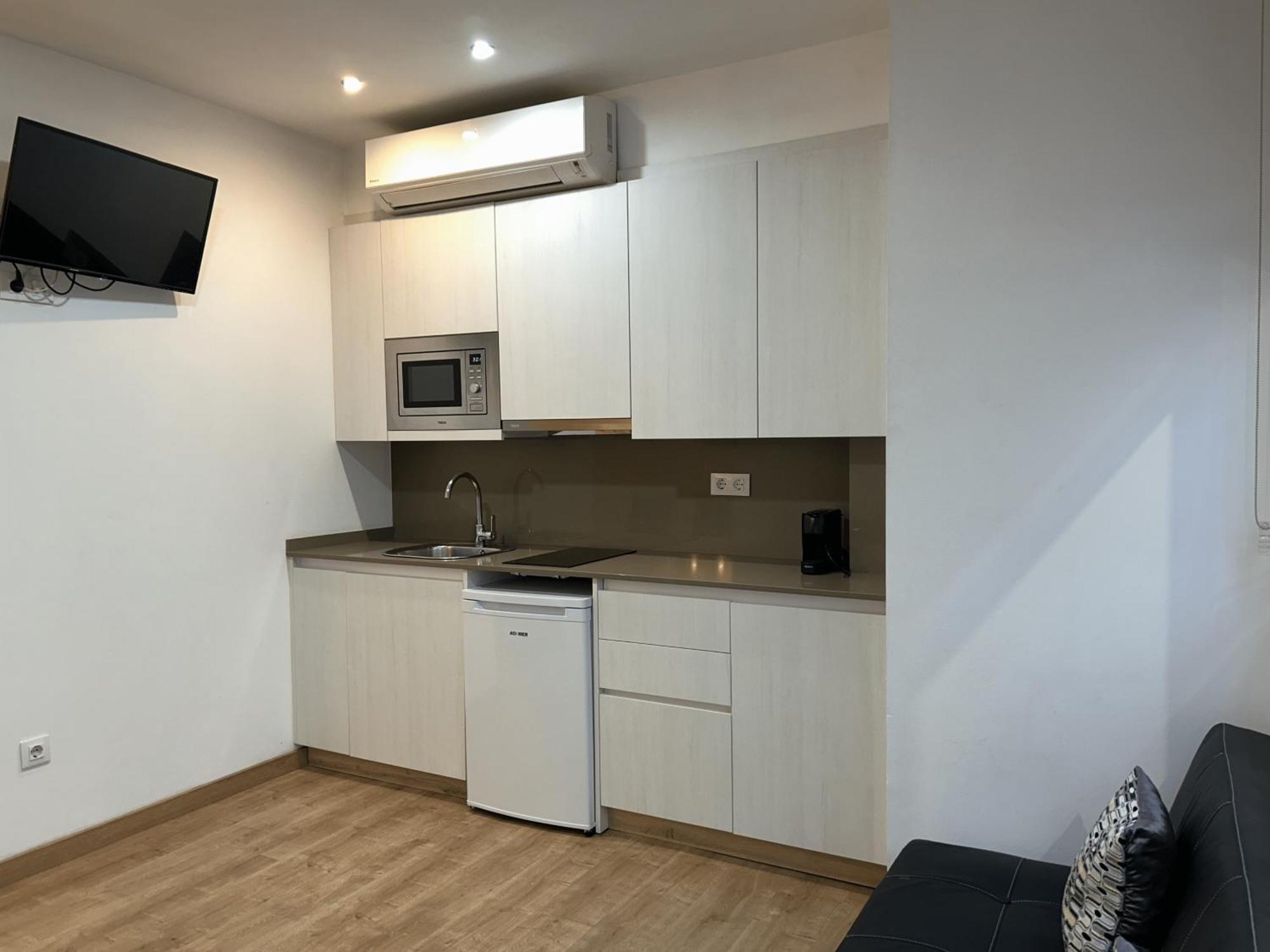 Apartahotel Baldiri Сан-Бой-де Льобрегат Екстериор снимка